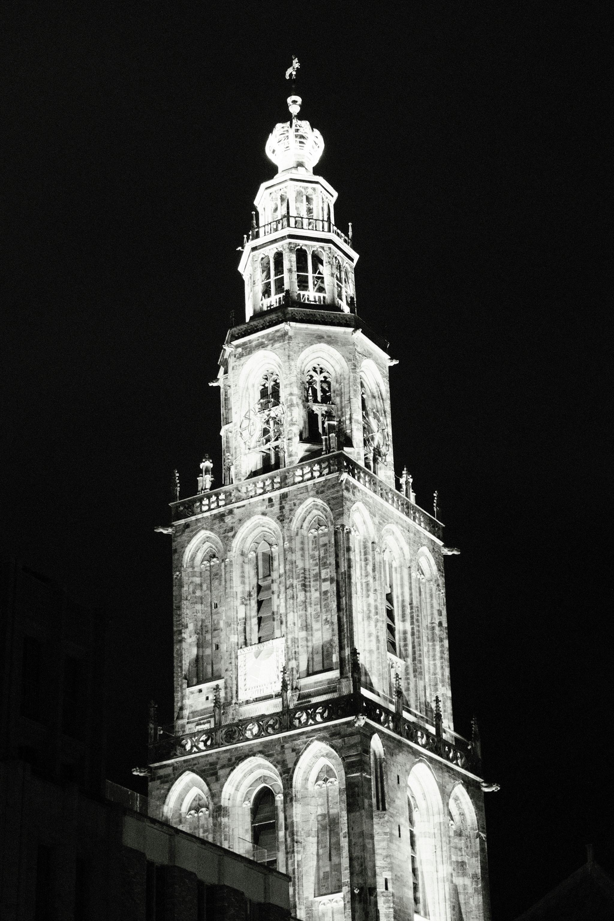 Martini-tower Groningen in black and white as seen from the square in front of the Forum.