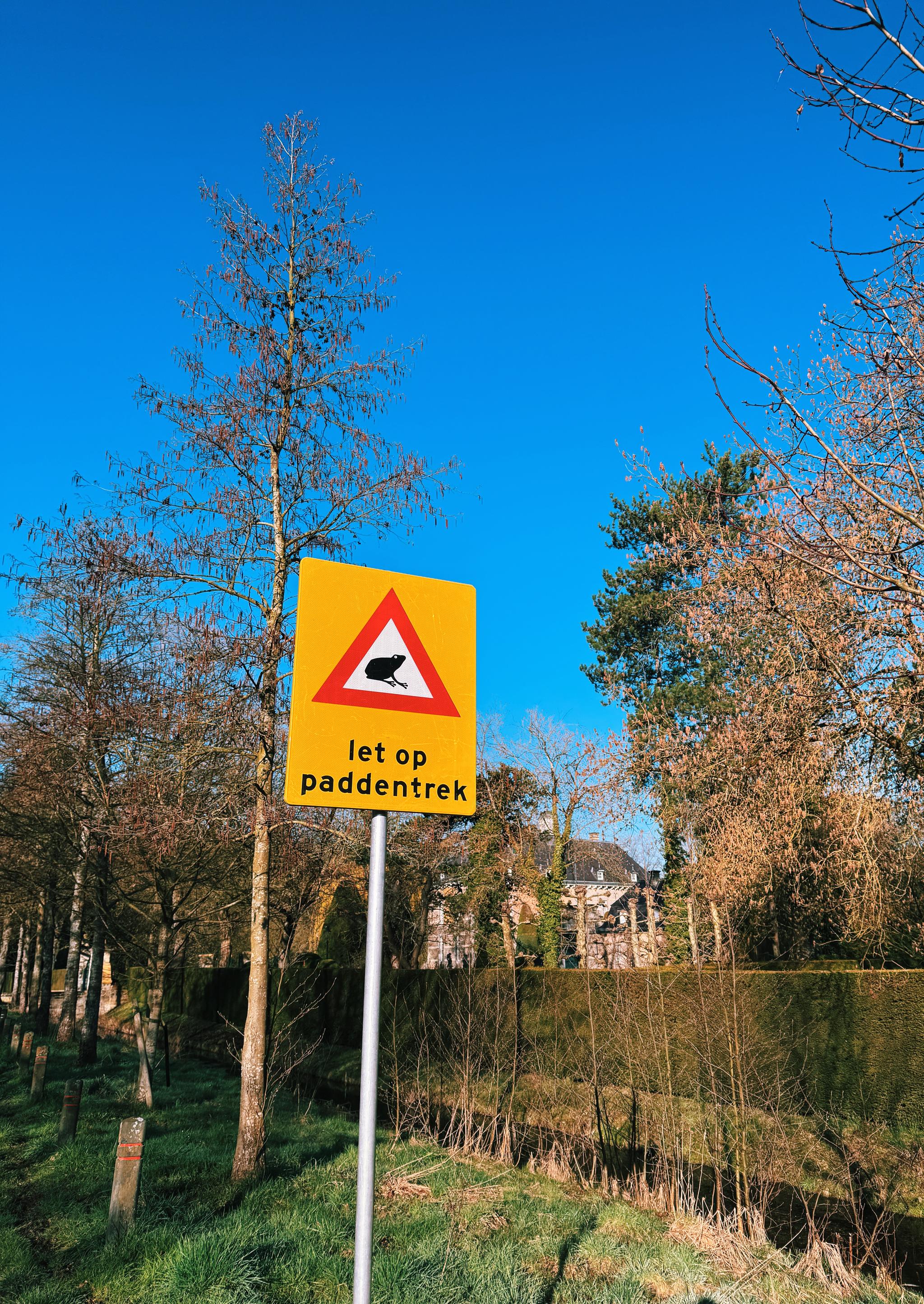 let op, paddentrek