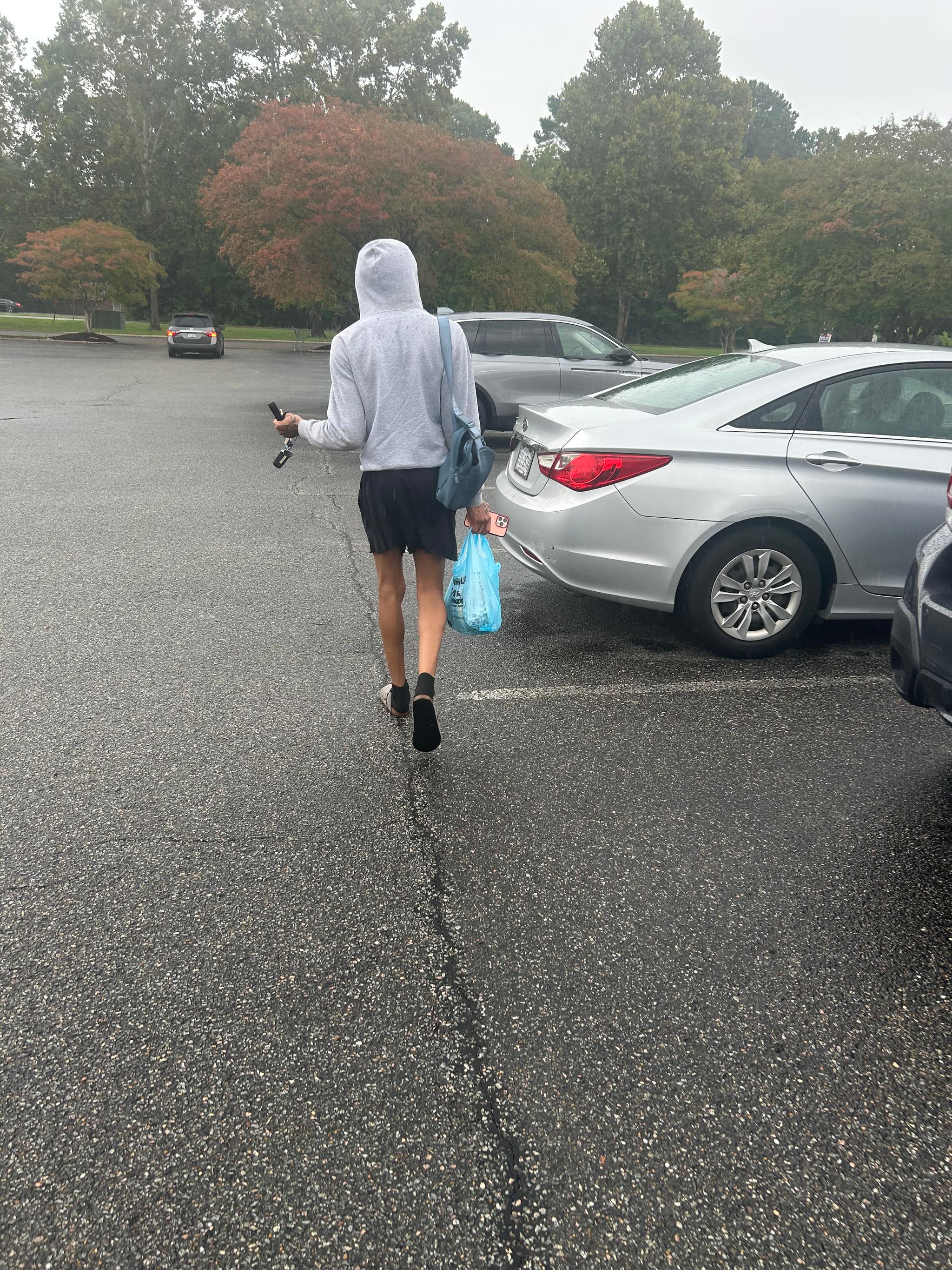 Keon Spotted Leaving Food Lion