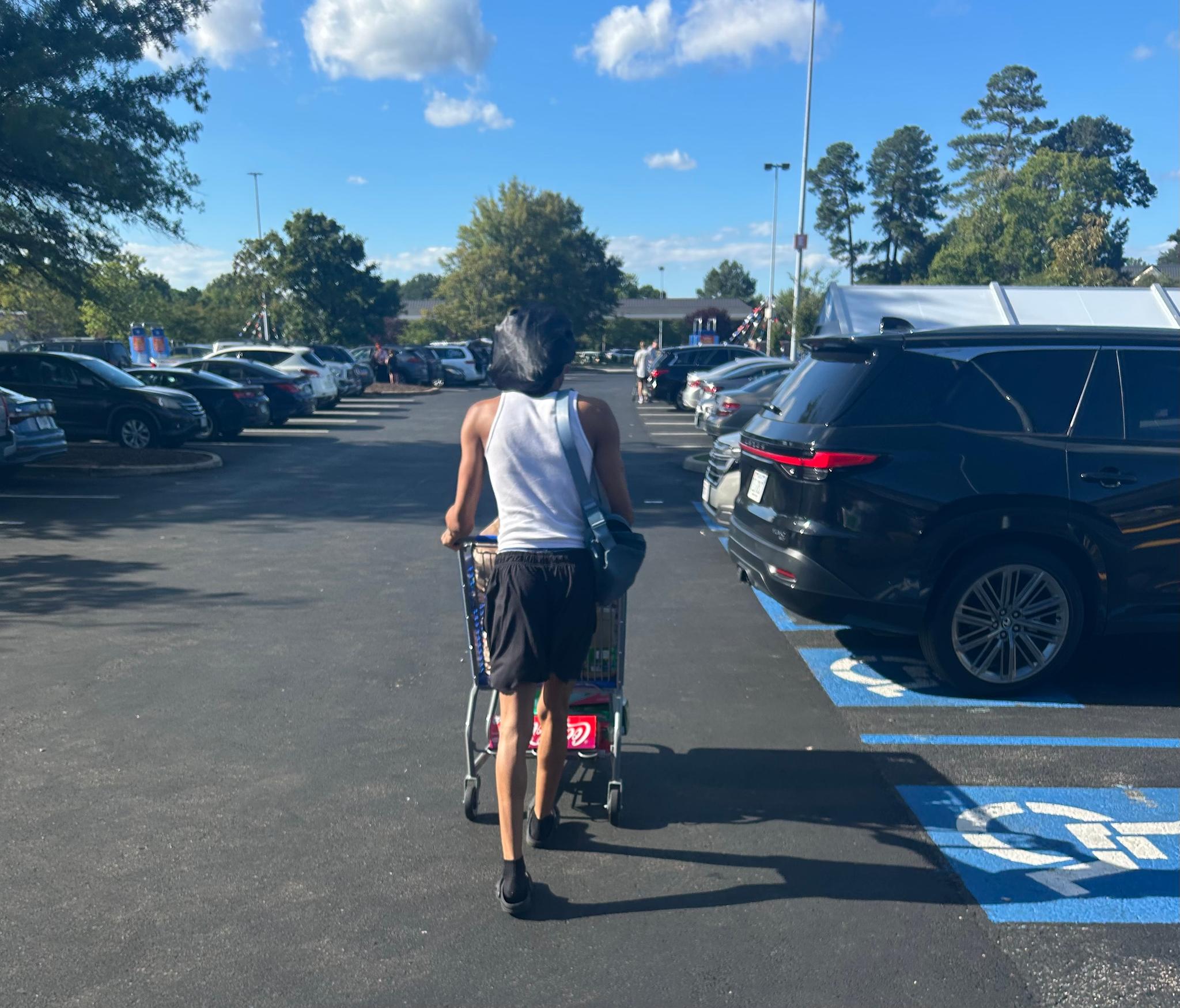 Keon & Kavon Spotted Out Shopping