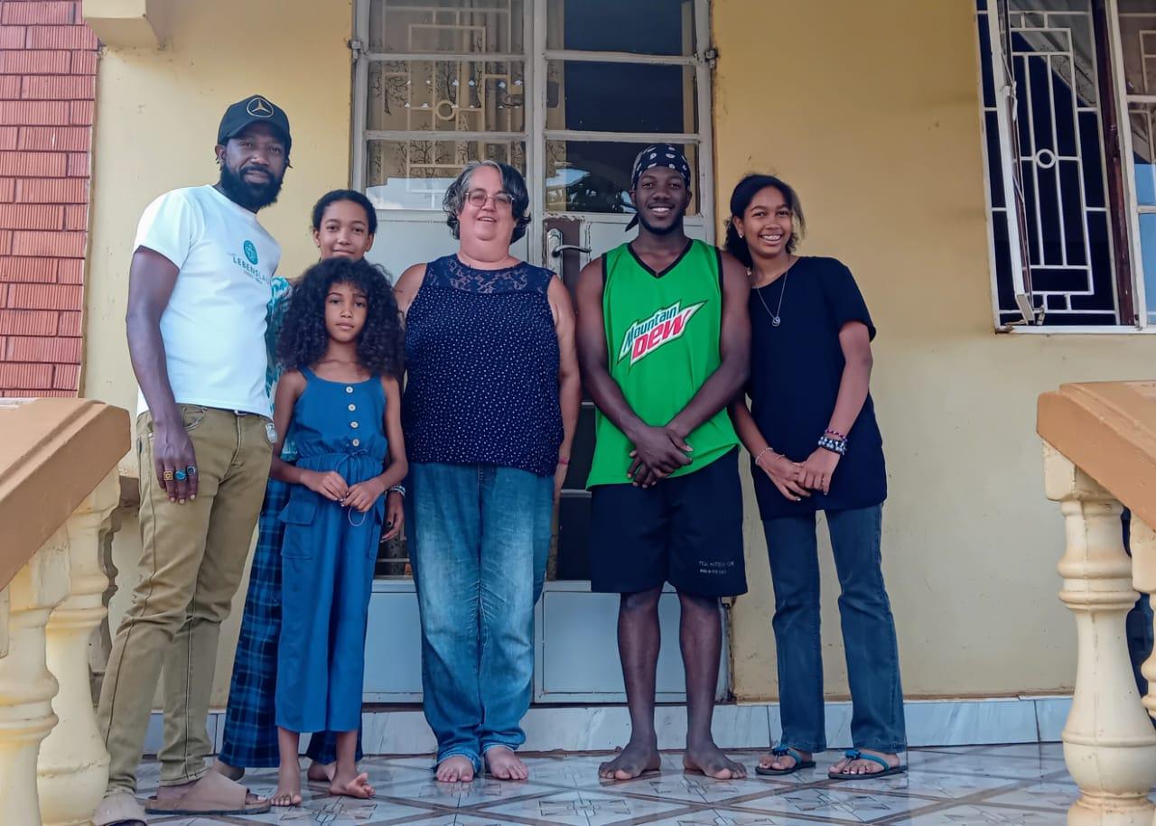 Life in Uganda with the Karahukayo family