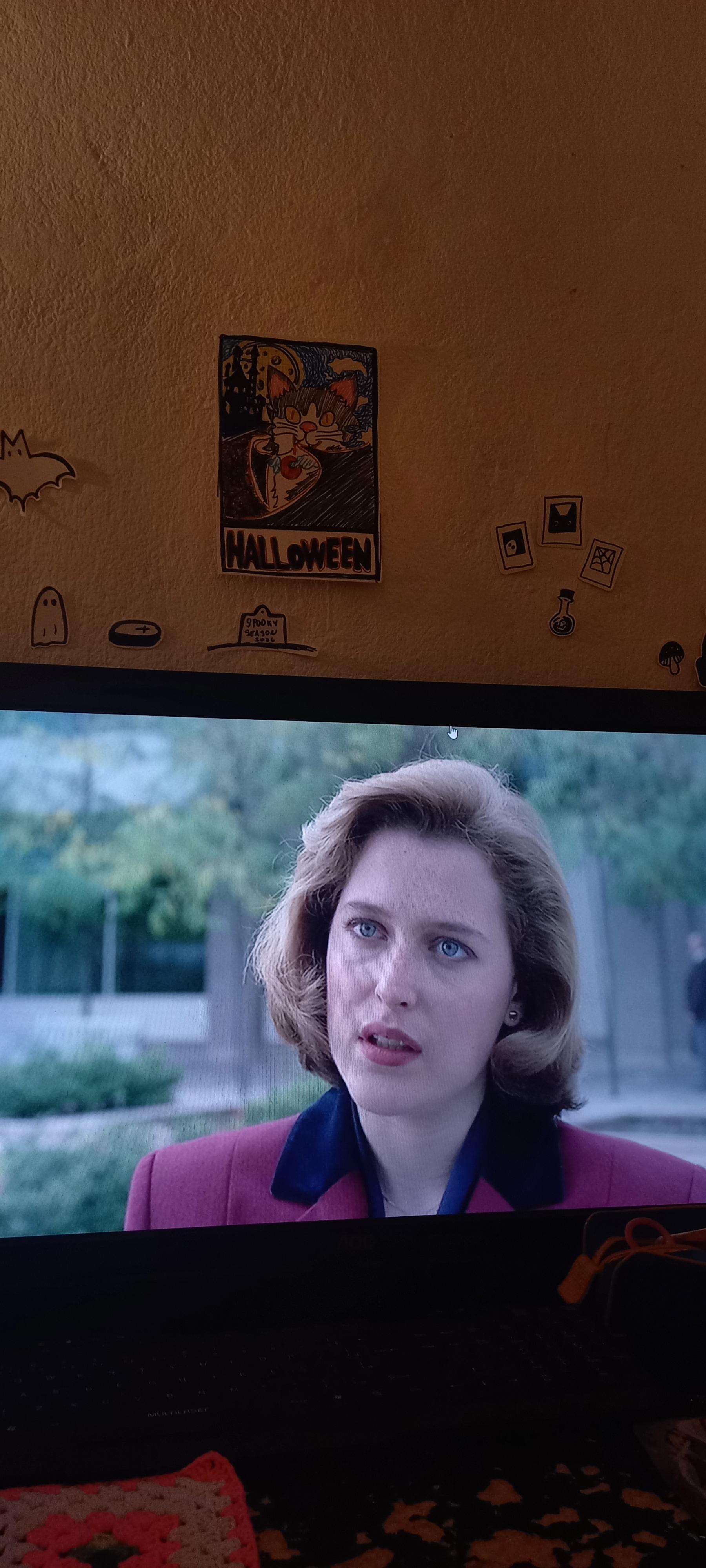 the x files and halloween decorations