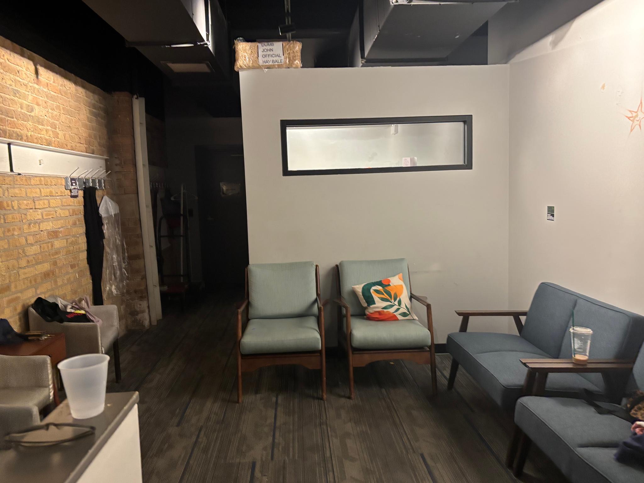 A real green room!