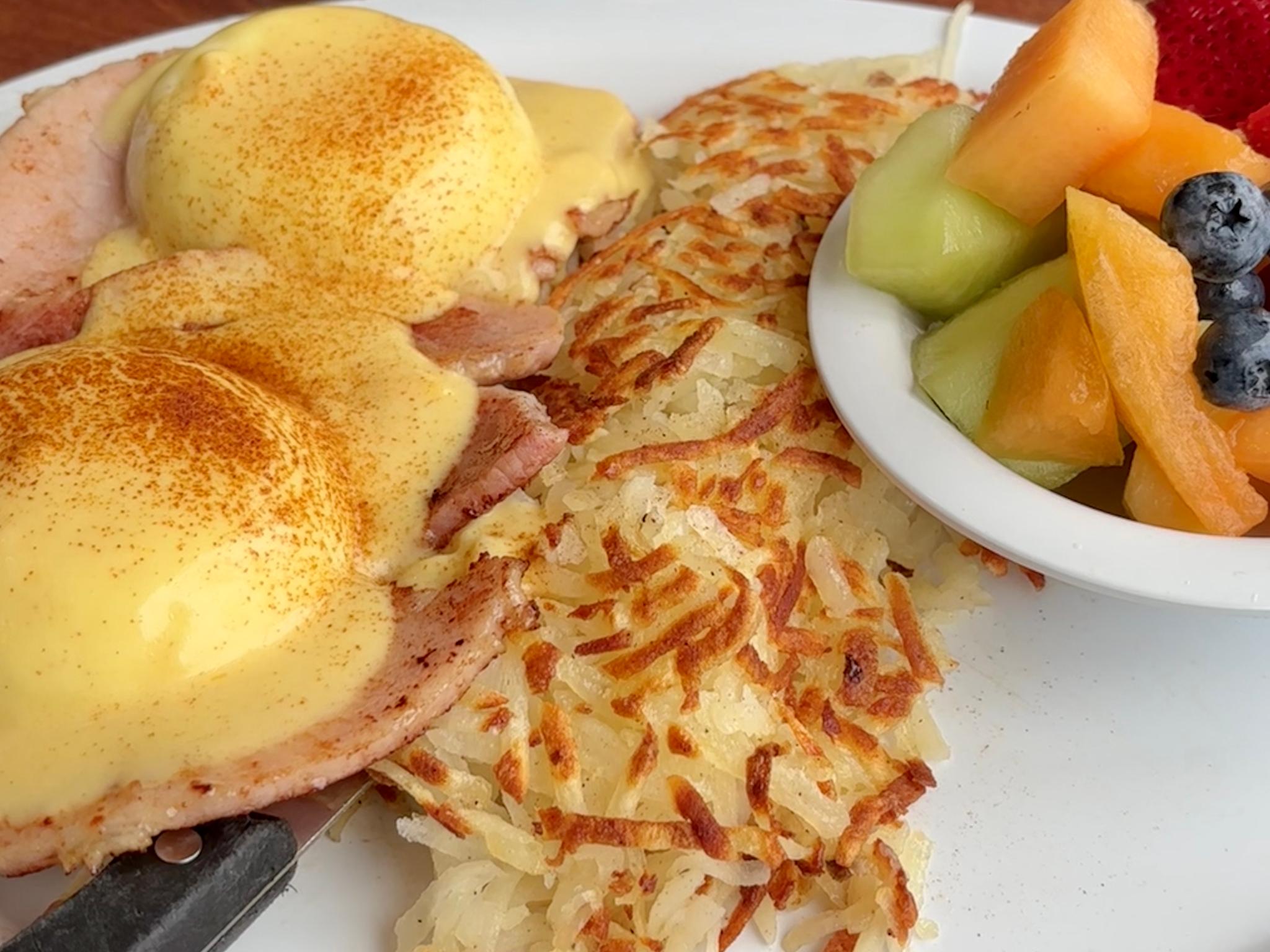 Diner! Eggs Benedict!