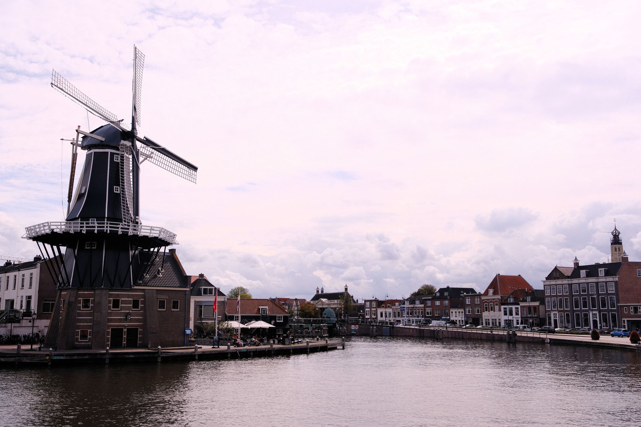 Windmill 'De Adriaan': https://nl.wikipedia.org/wiki/De_Adriaan_(Haarlem)