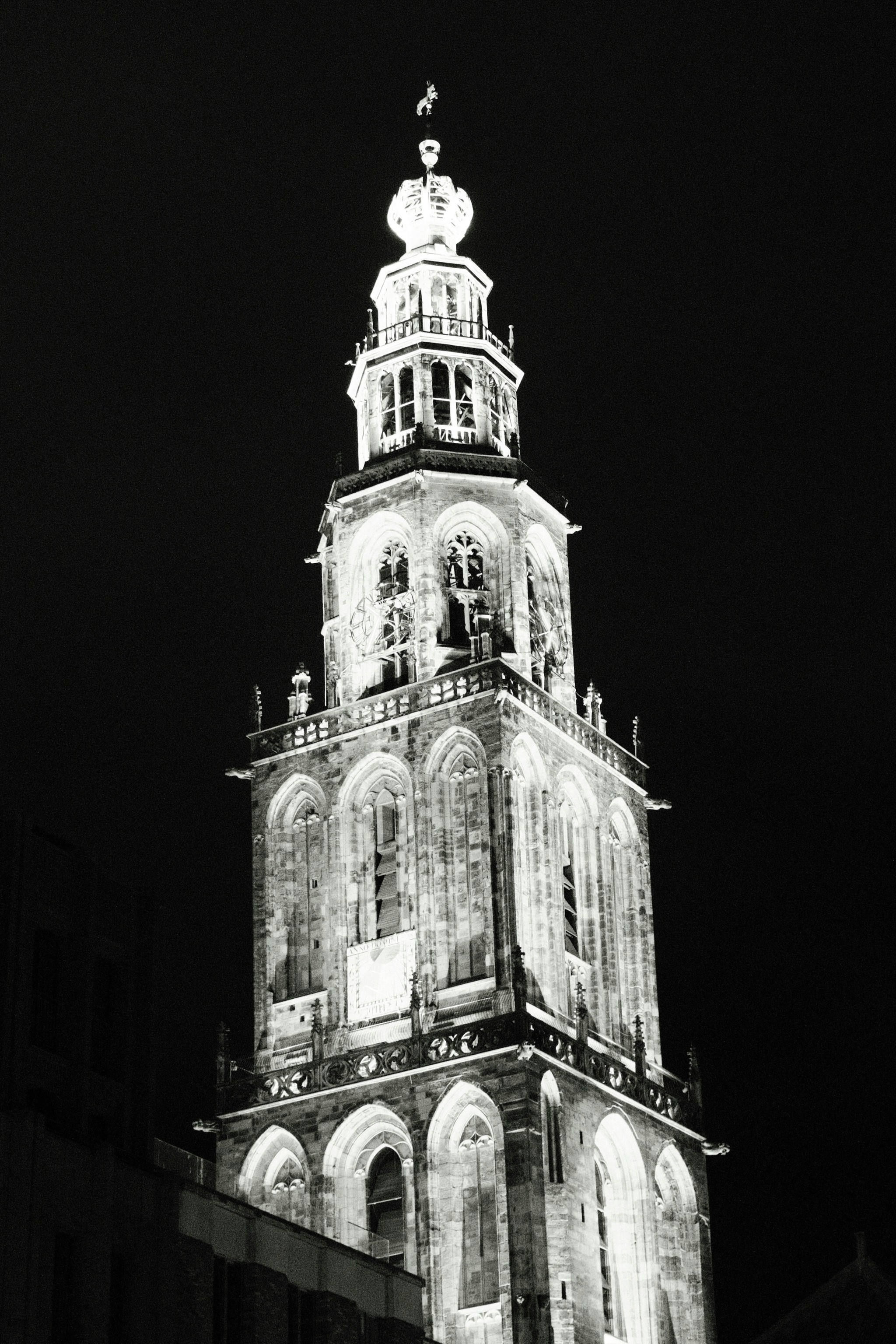 Martini-tower Groningen in black and white as seen from the square in front of the Forum.