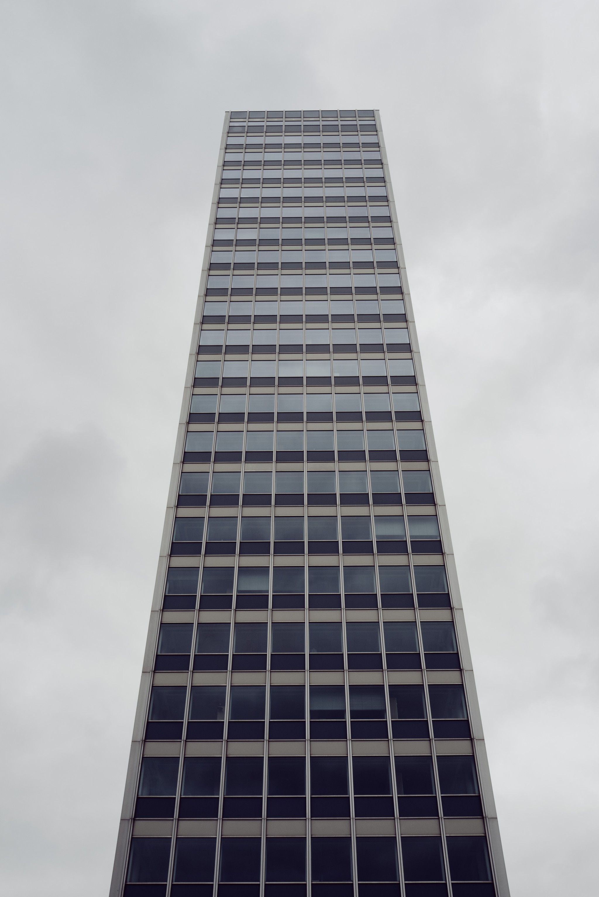 Mannesmann Tower, photo by Timon takes photos